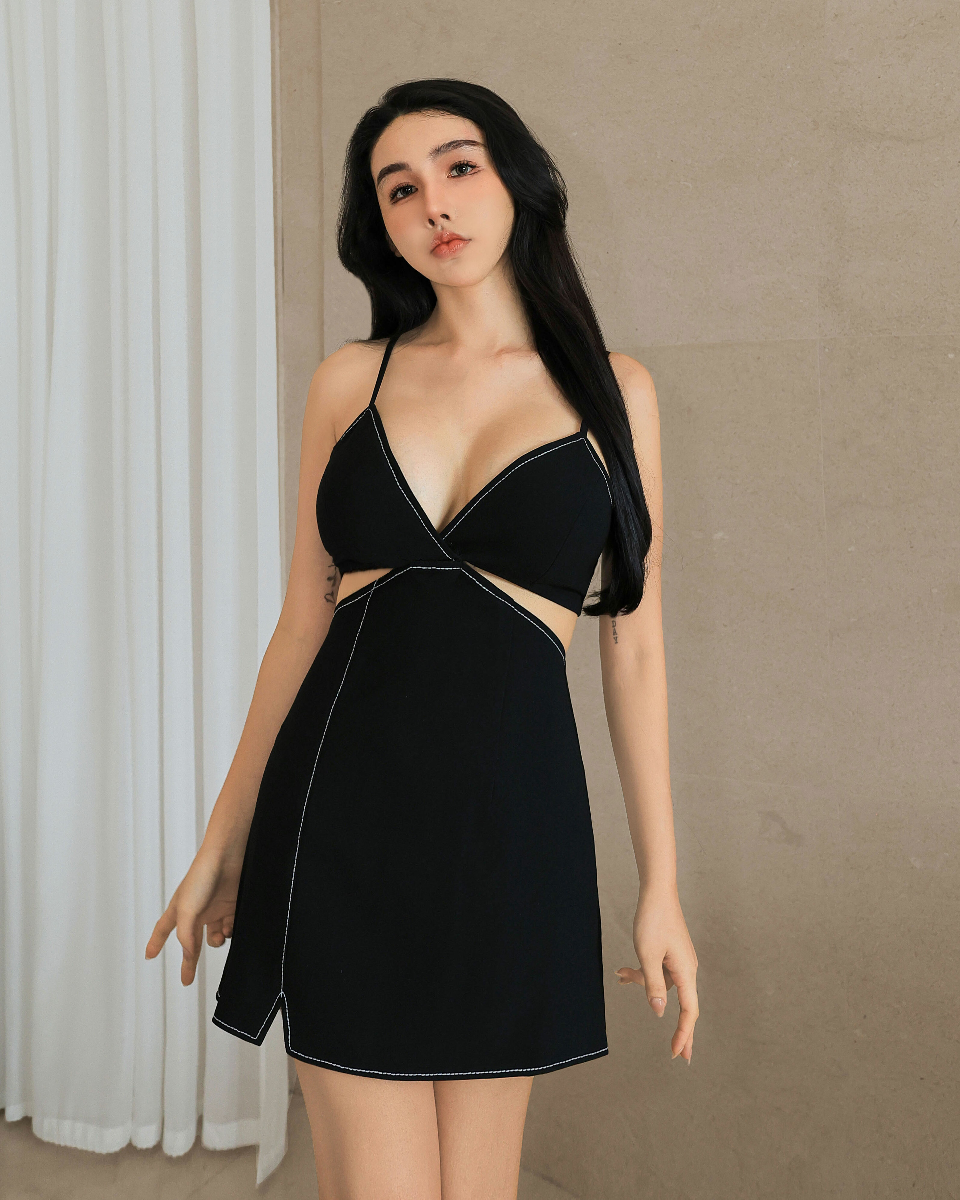 ⭒訂製-質感車線低胸露腰A字洋