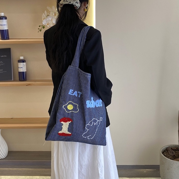 《62458》丹寧直條蘋果核單肩包