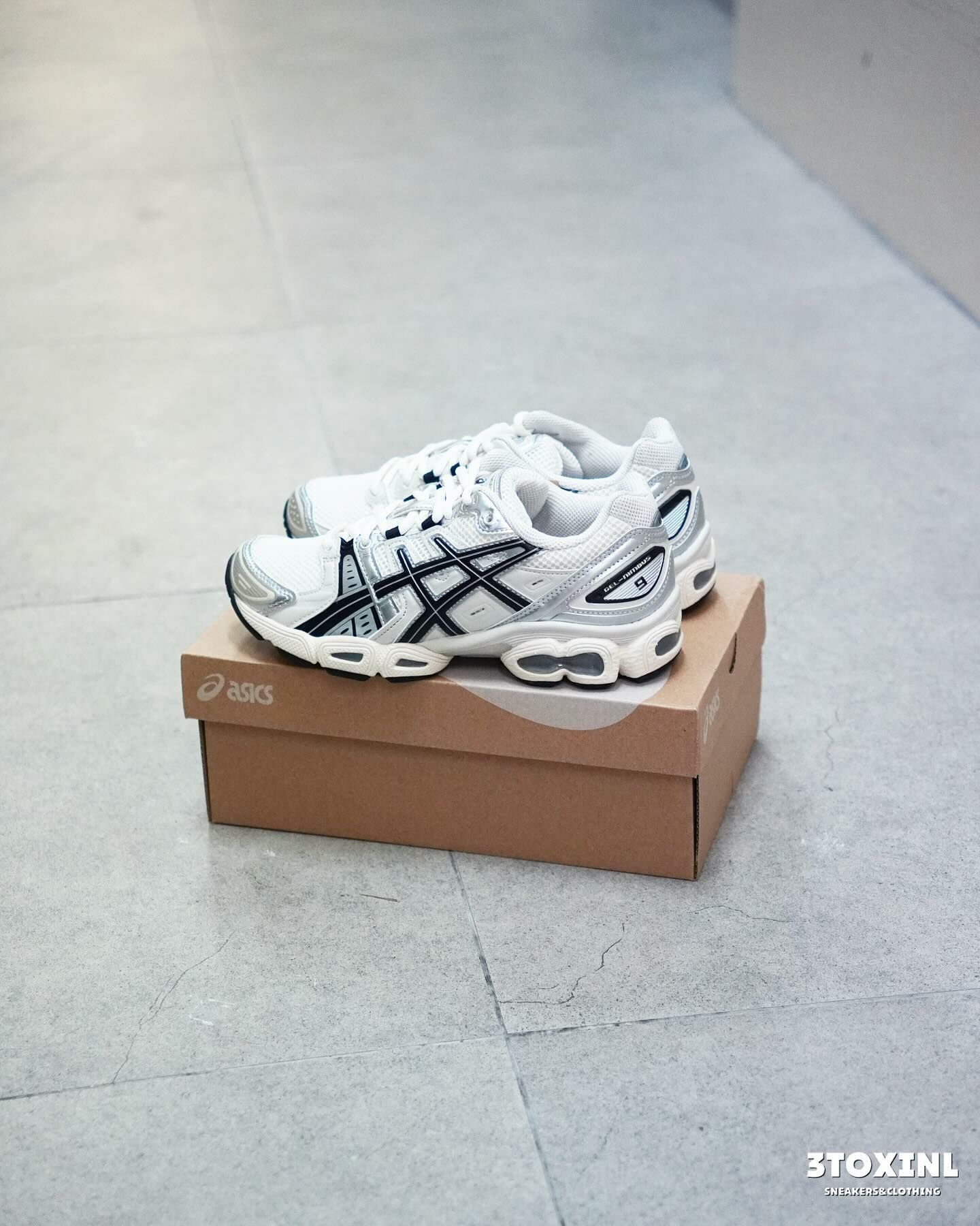 (預訂) Asics Gel-Nimbus 9 - 1201A424-105