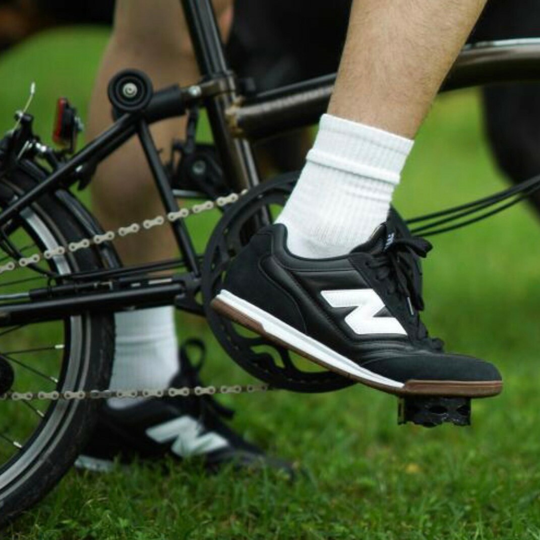 New Balance RC42 Black White Gum 復古黑焦糖 膠底 麂皮 皮革 拼接 休閒鞋