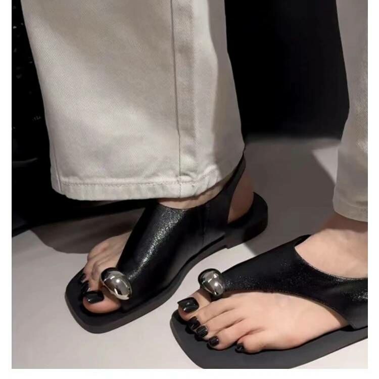 個性造型套趾涼鞋