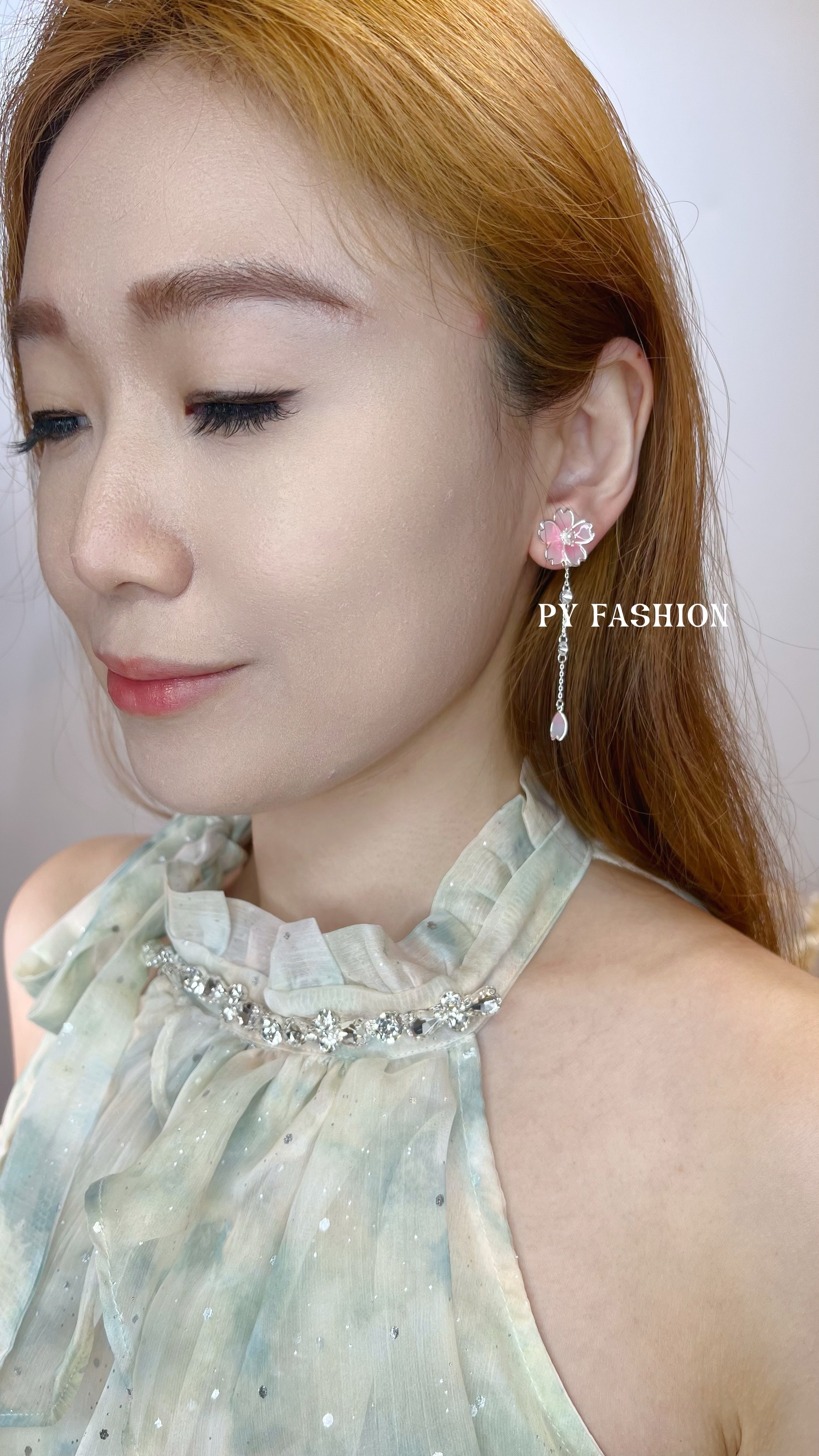 PYA0609 SAKURA PETAL EAR RING