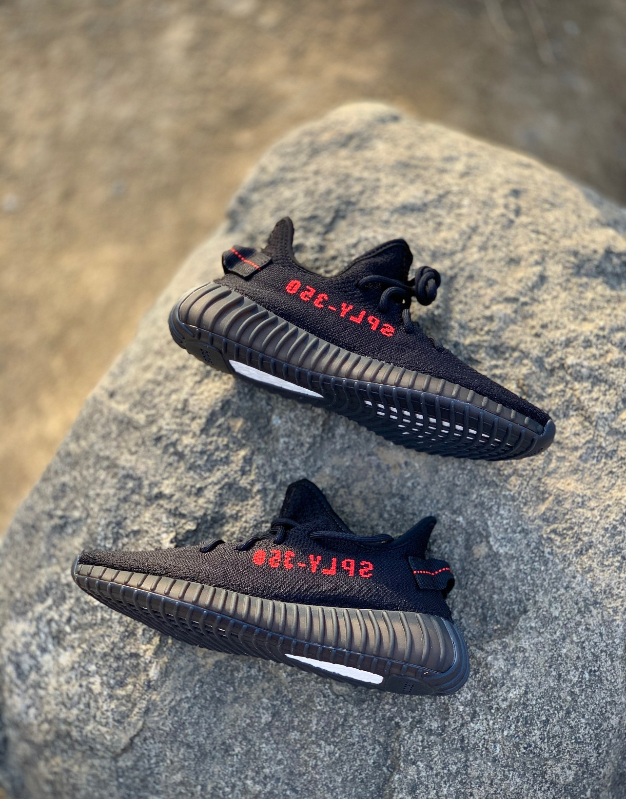 buy yeezy boost 350 v2 bred