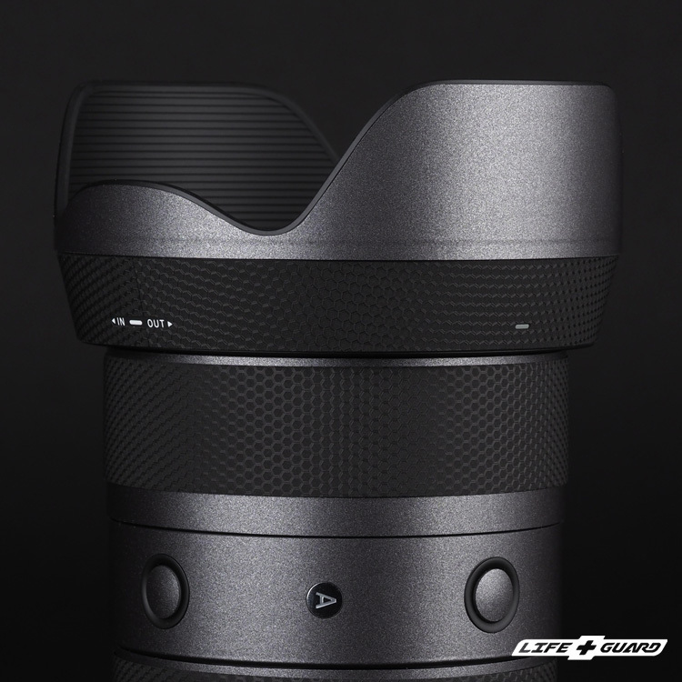 霧灰貼膜質感特寫，LIFE+GUARD 設計風格