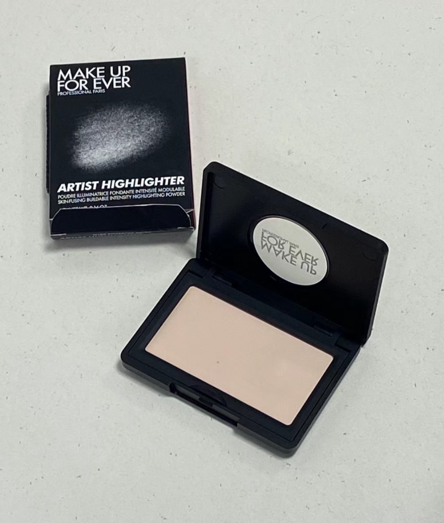 MAKE UP FOREVER 藝術大師放膽玩色頰彩 新版高光 H100