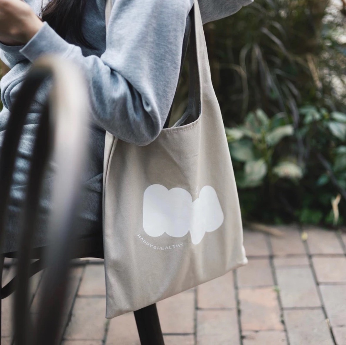 【HH LOGO 帆布袋】𝗖𝗮𝗻𝘃𝗮𝘀 𝗧𝗼𝘁𝗲 𝗕𝗮𝗴