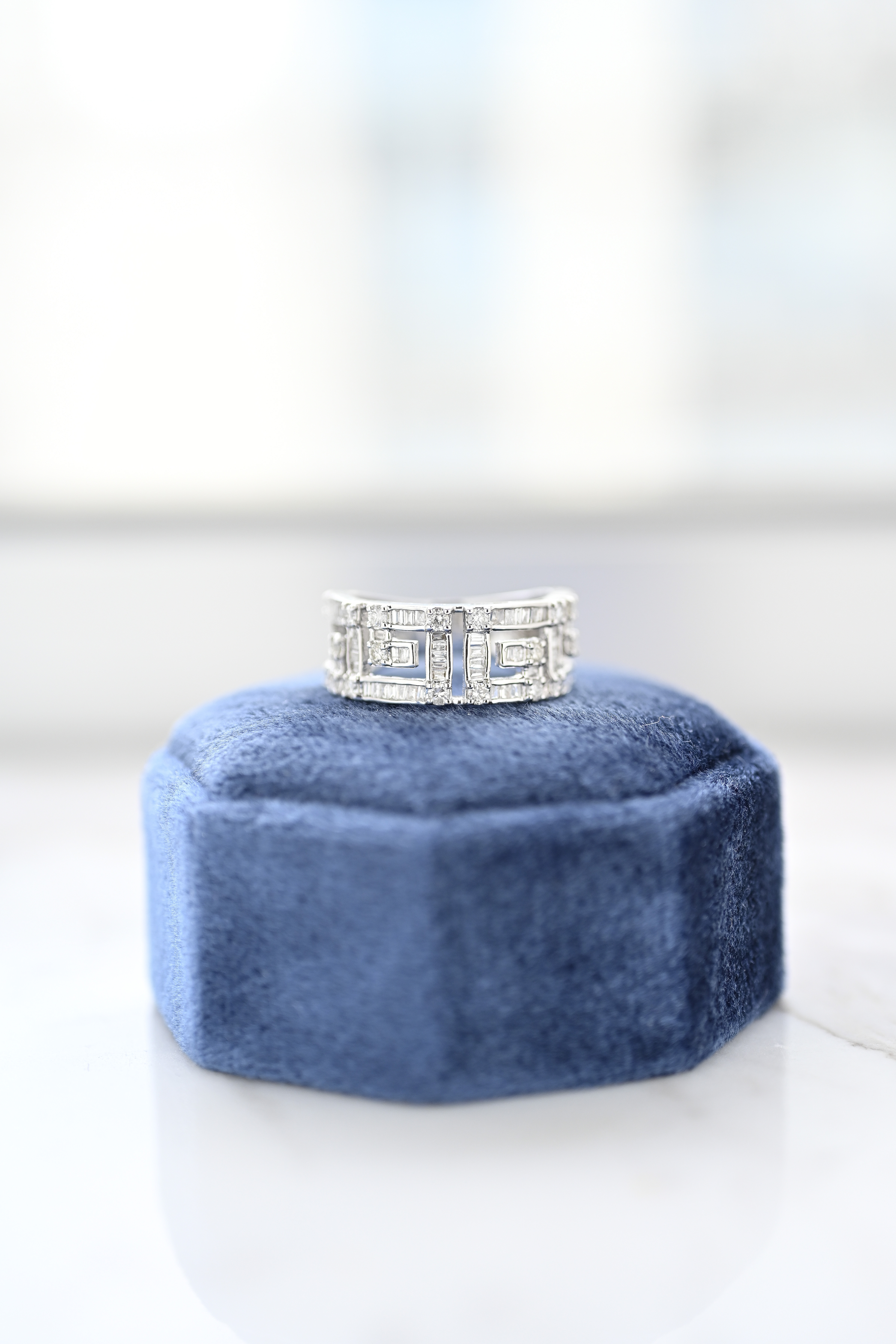 18K Laberinto Diamond Ring