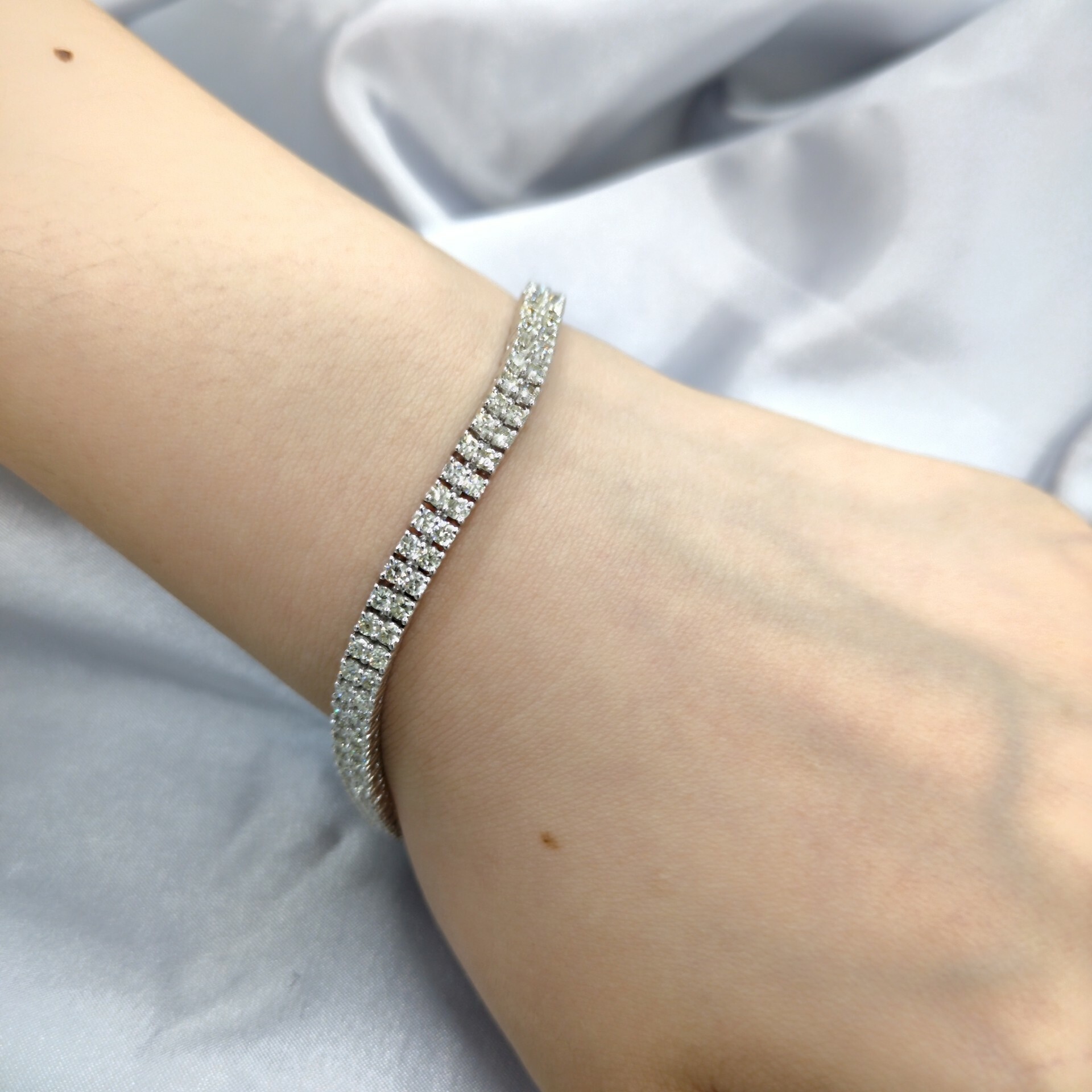 全新18K白金4卡65份鑽石手鍊