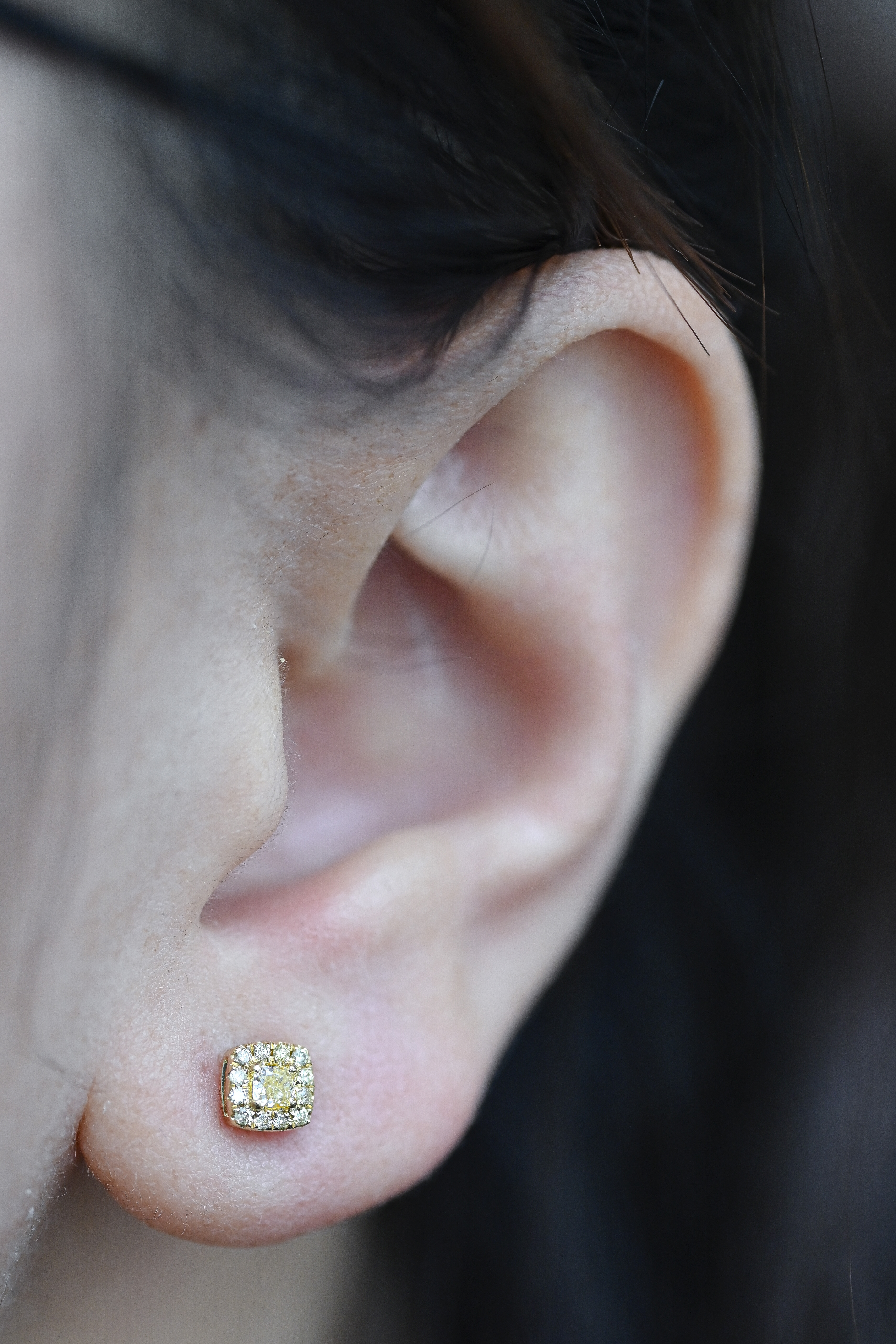 18K Yellow Diamond Earrings