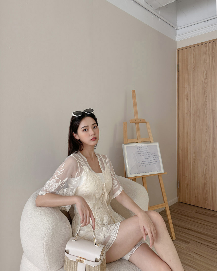 LINA LINA精緻迷人刺繡流蘇假兩件連身褲-溫柔杏