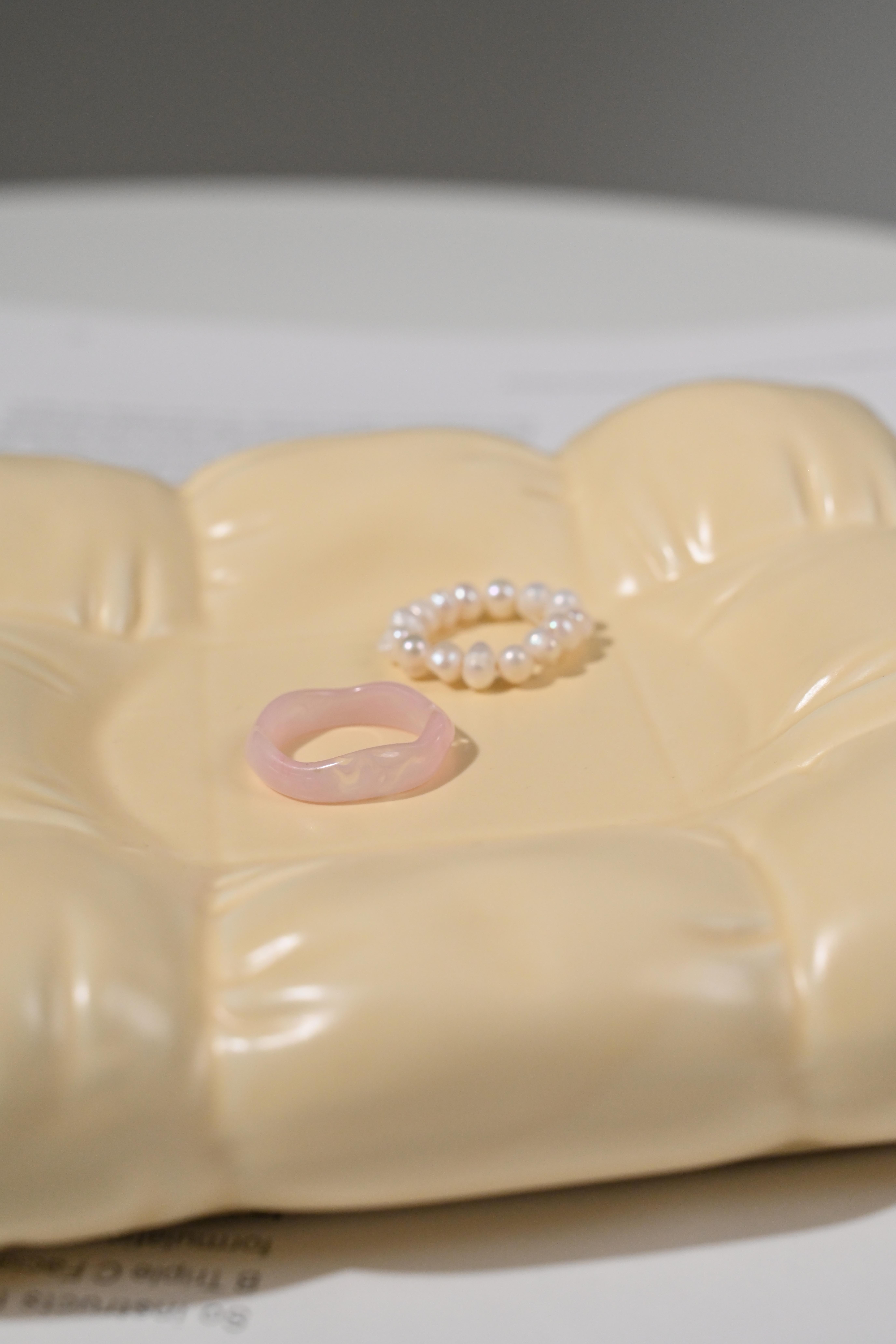 【現貨】COCO, JASMINE 粉琉璃珍珠戒 RO0078