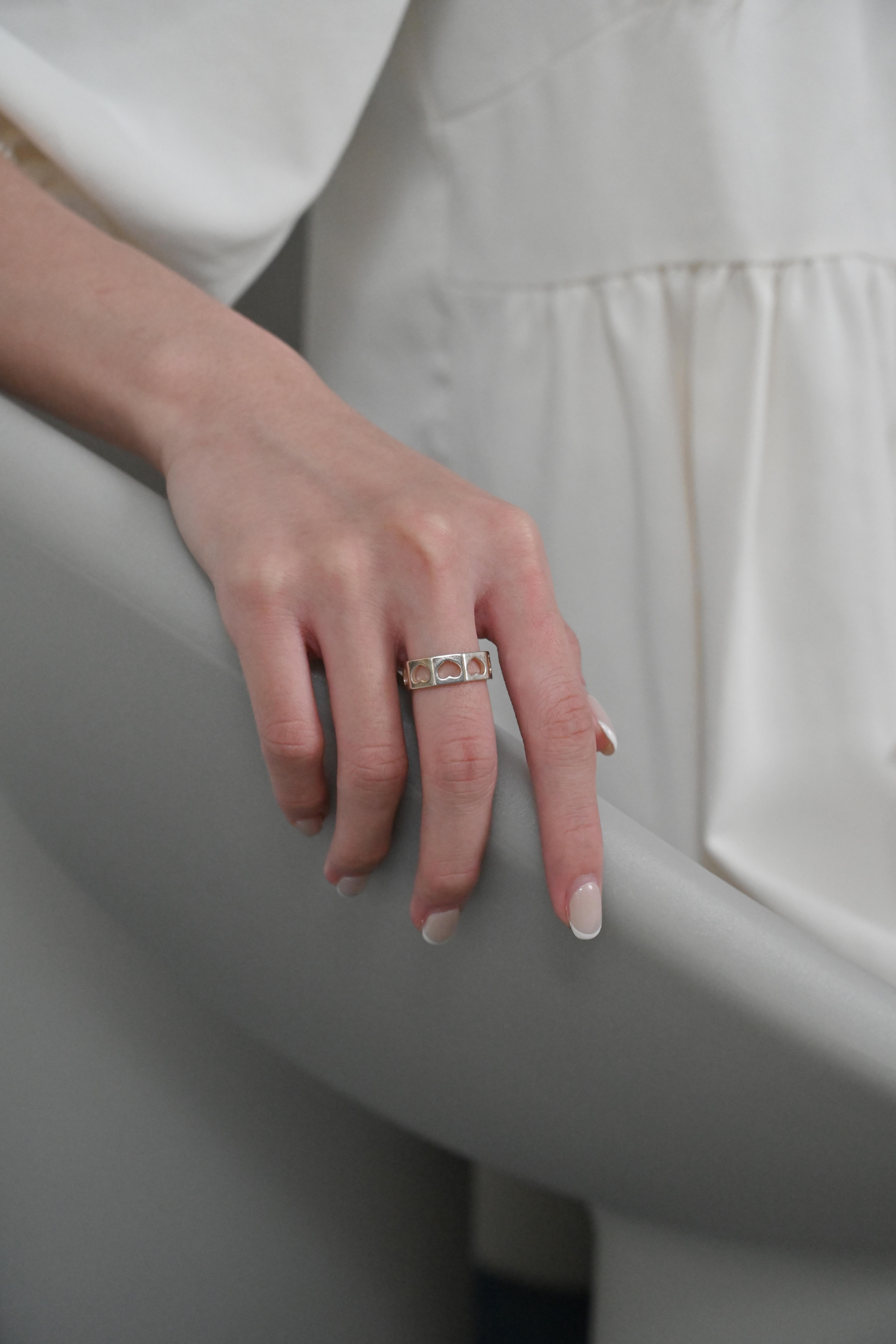 【現貨】COCO, JASMINE 925純銀愛心簍空戒 R90355