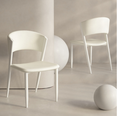 Hot selling Italian style light luxury dining chair (white leather * white legs) (size: 43*48.5*80.5CM)