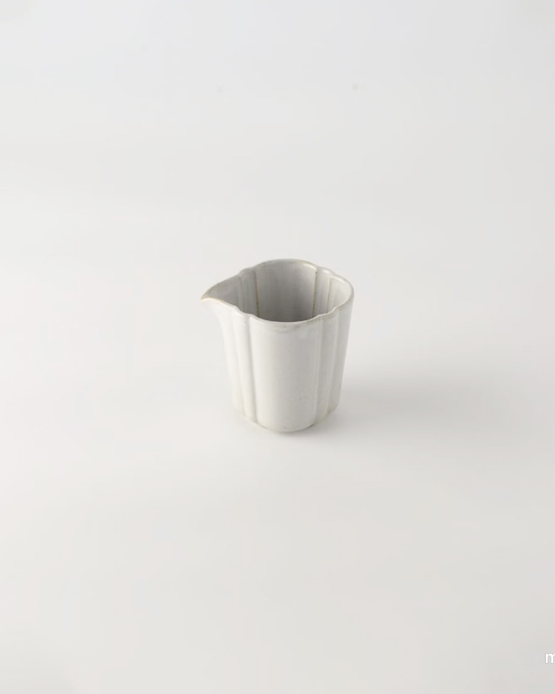 Veillee Creamer Pitcher L White｜studio m'