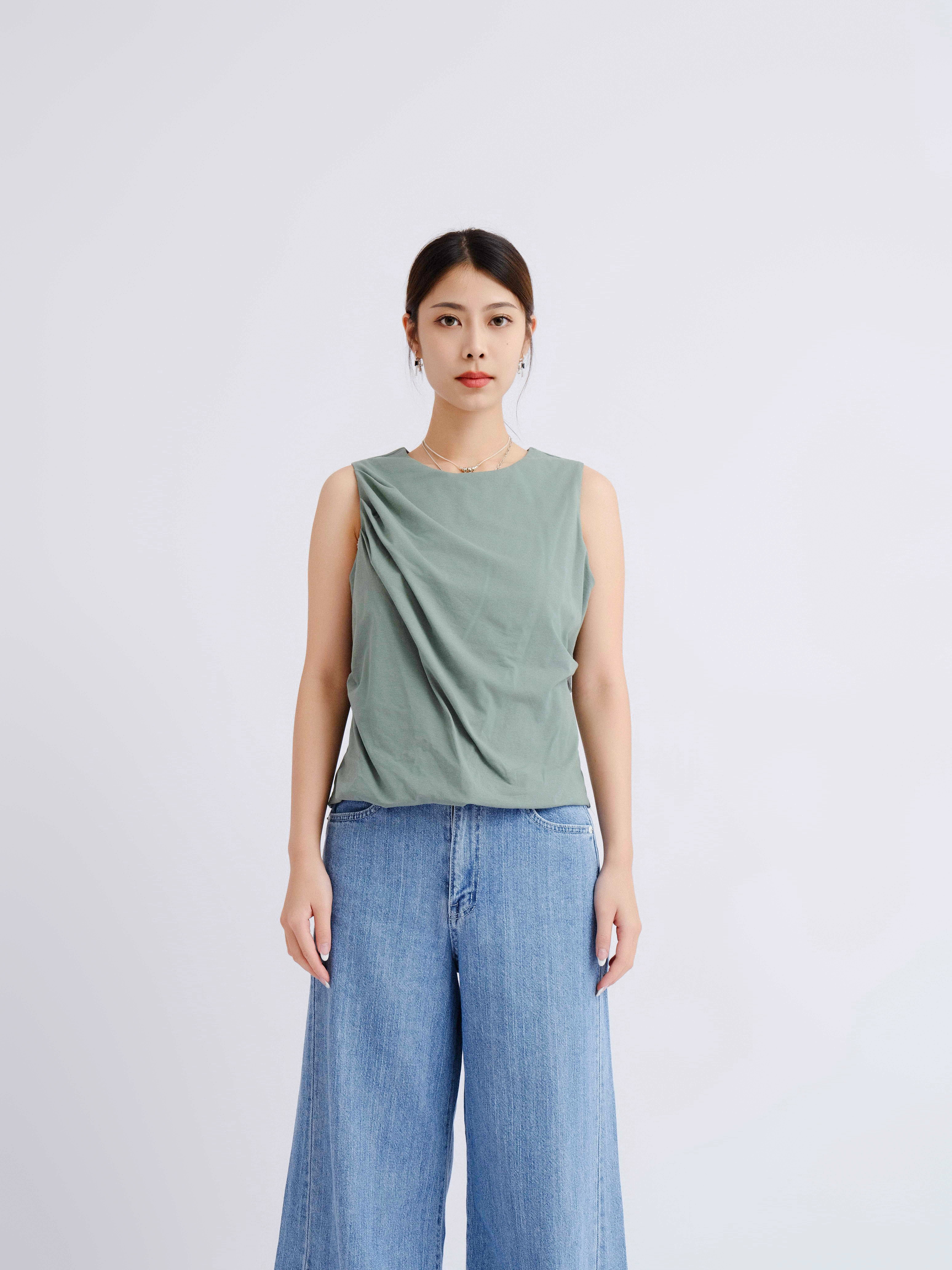 左右側縮褶背心 (現貨款式）