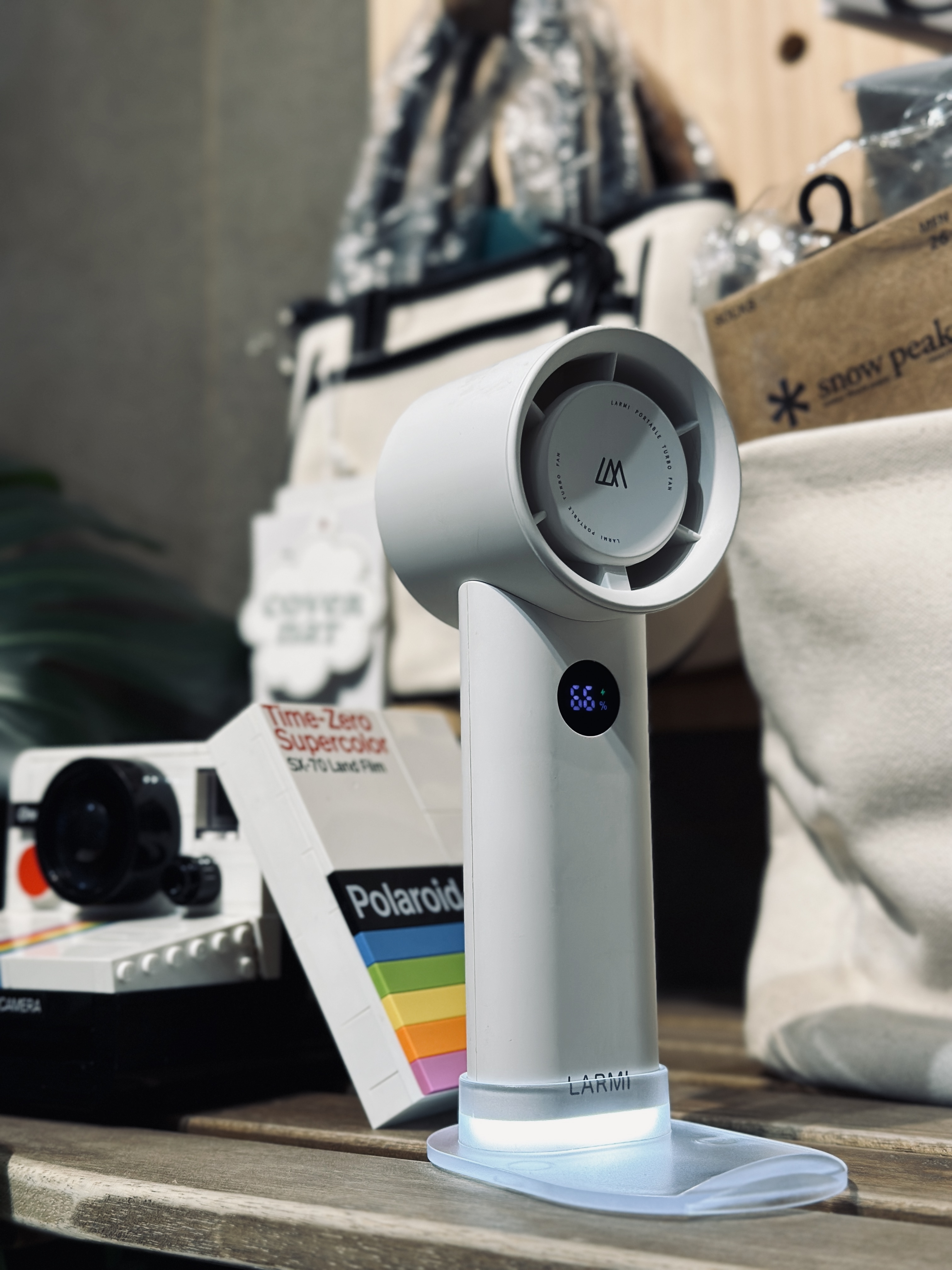 【限時出清優惠價🔥】 樂米 LARMI  LMF06 樂米手持渦輪扇 風扇 時尚外觀 輕鬆攜帶 可帶上飛機呦!!