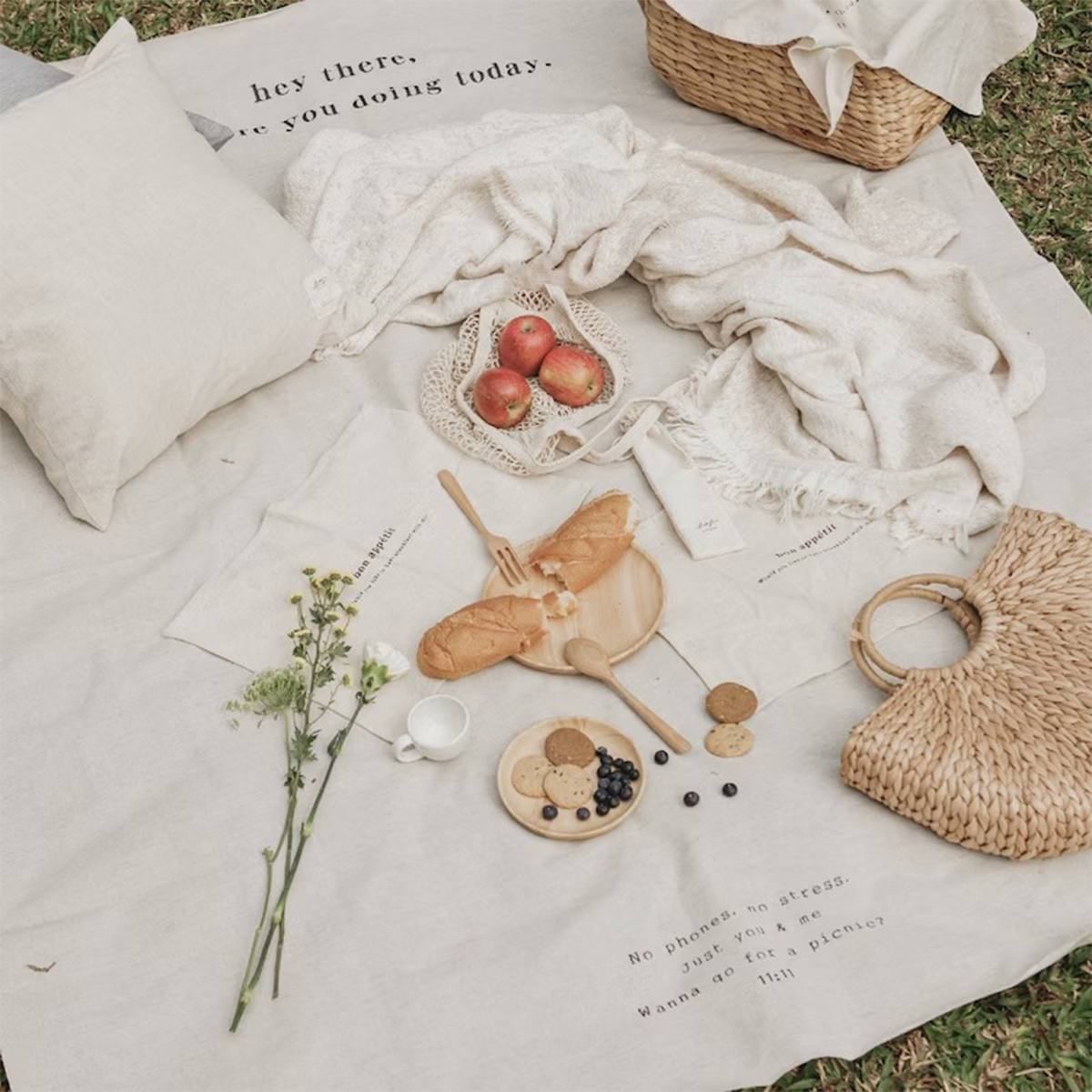 春日微光棉麻防水野餐墊