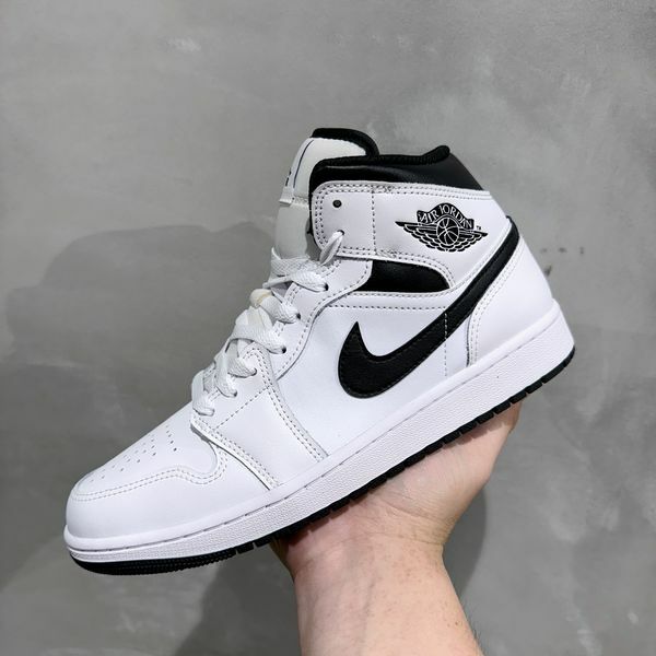 Nike air jordan 1 mid 白黑配色 男鞋 現貨到 限時特價 超殺開團！ (DQ8642-132 )