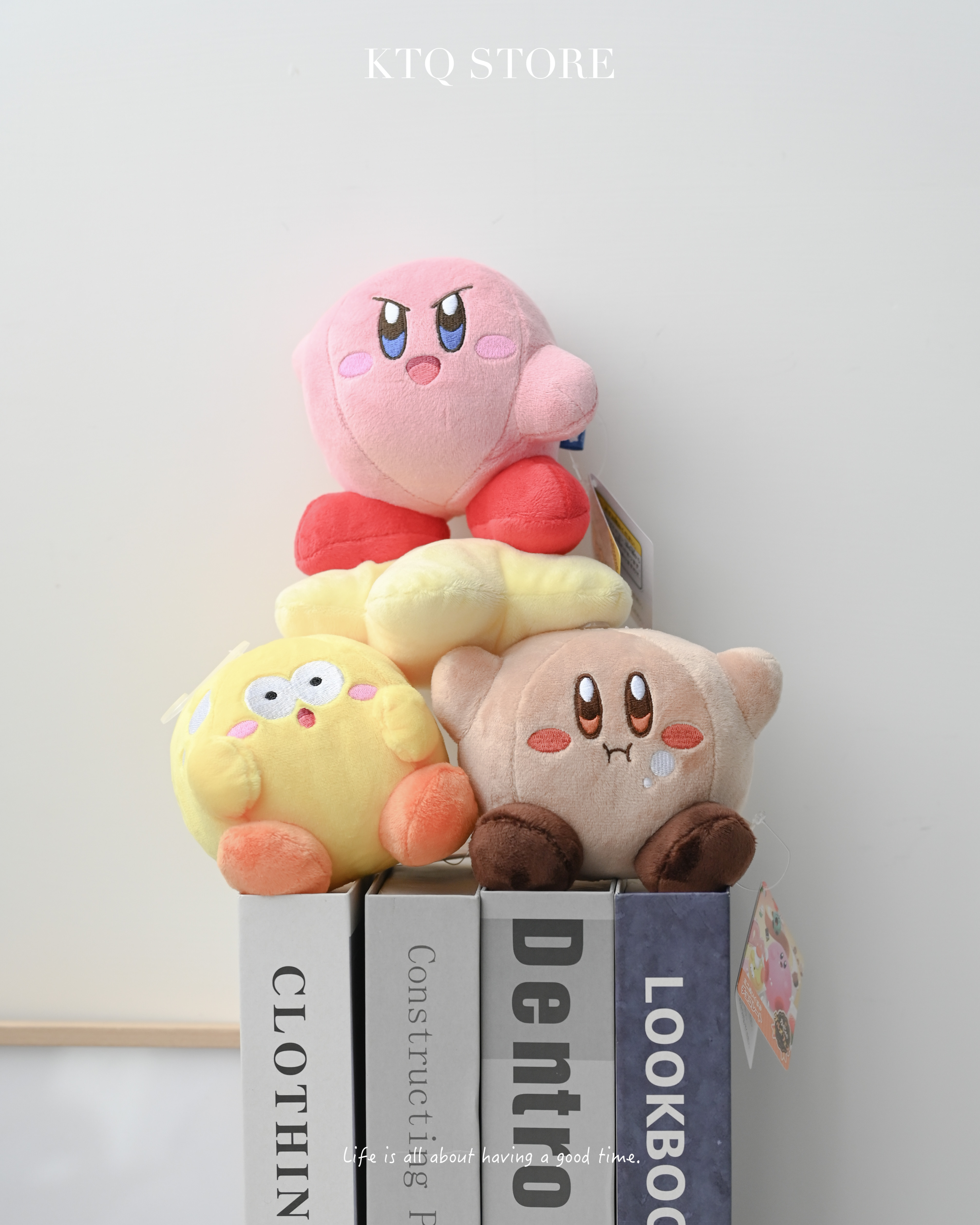 KTQ STORE ‧ 日本限定 卡比之星 坐在星星上 娃娃 吊飾