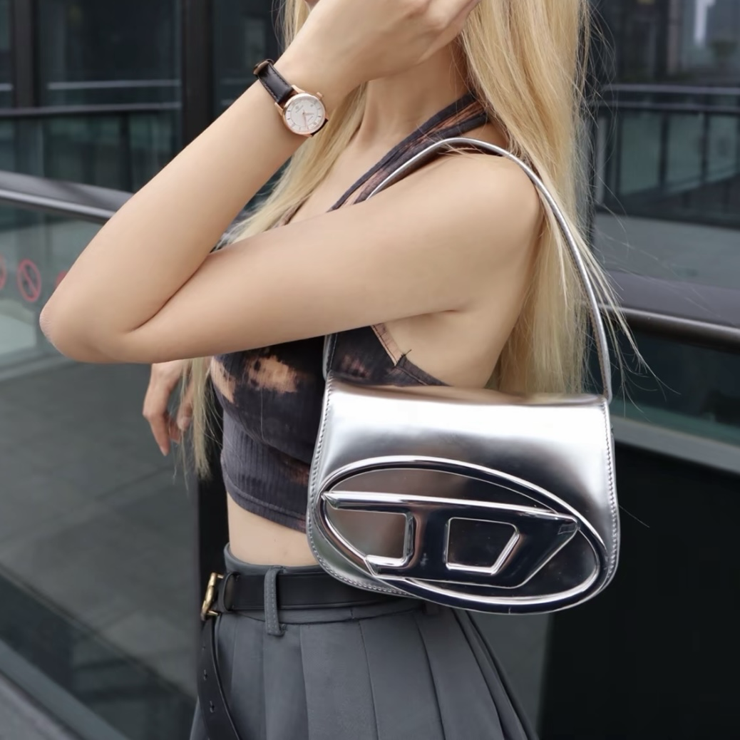 <下殺一萬💥>Diesel 1DR 腋下包 黑/白/銀/粉 Y2K 大Logo 手提包 肩背包