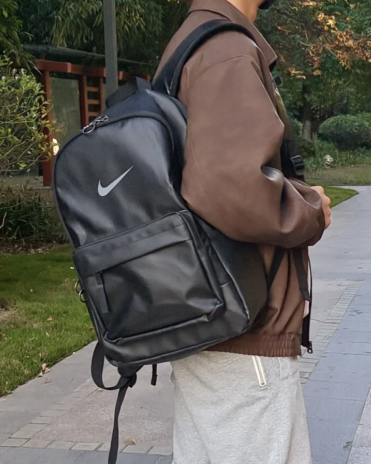 ★関税込★NIKE★HERITAGE WINTERIZED EUGENE バックパック★ Buy Nike Black Heritage Winterized Eugene Backpack (23L