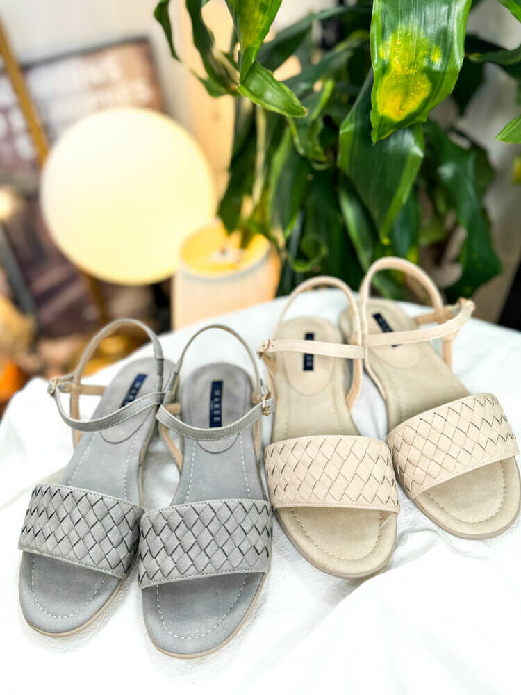 菱格一行涼鞋【2417-1031】（不設退換）【display 米色 : 240】