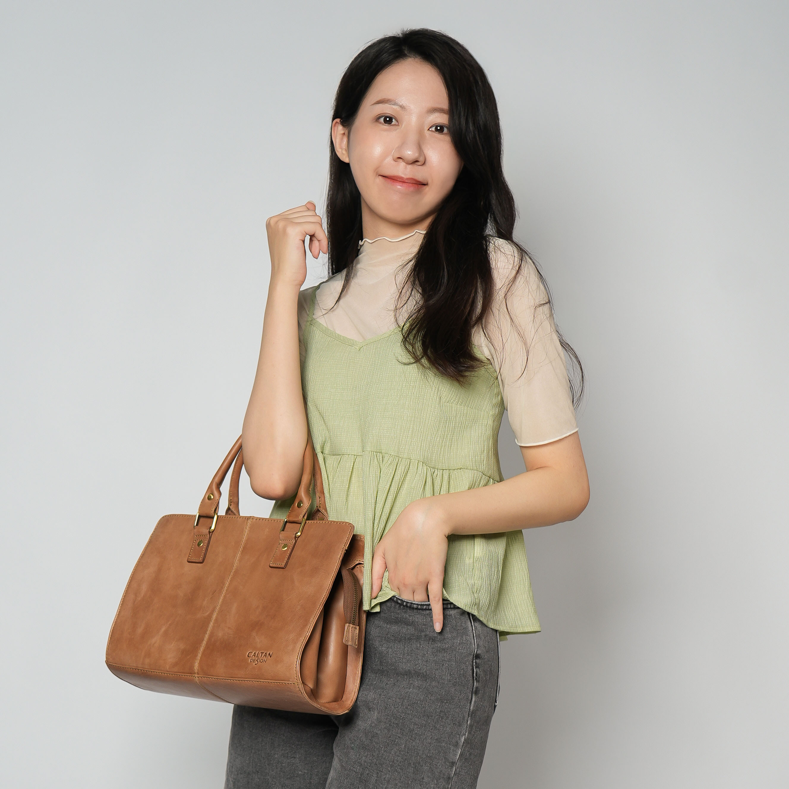 都會俐落真皮手提斜背包-兩色(5441)