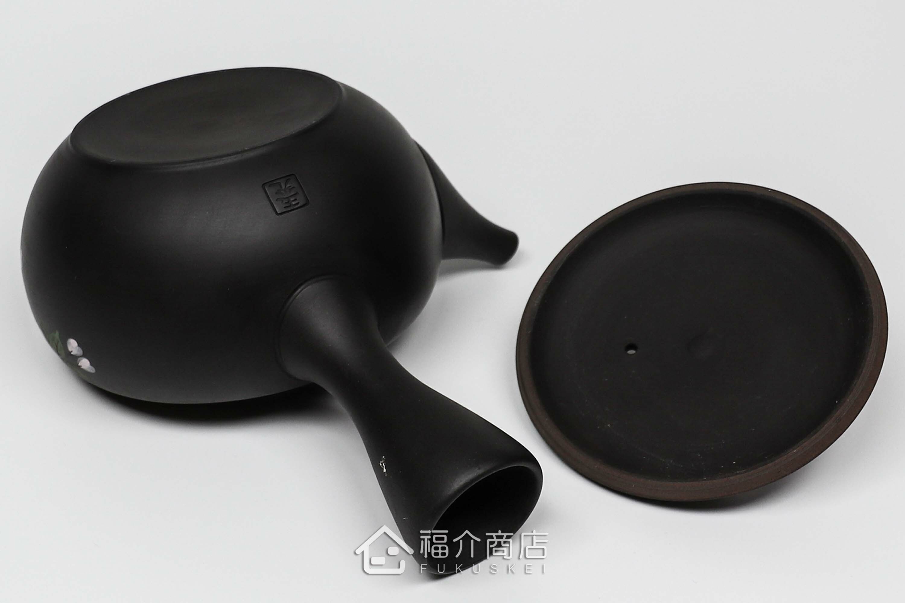 泡茶用的花造型日本陶壺