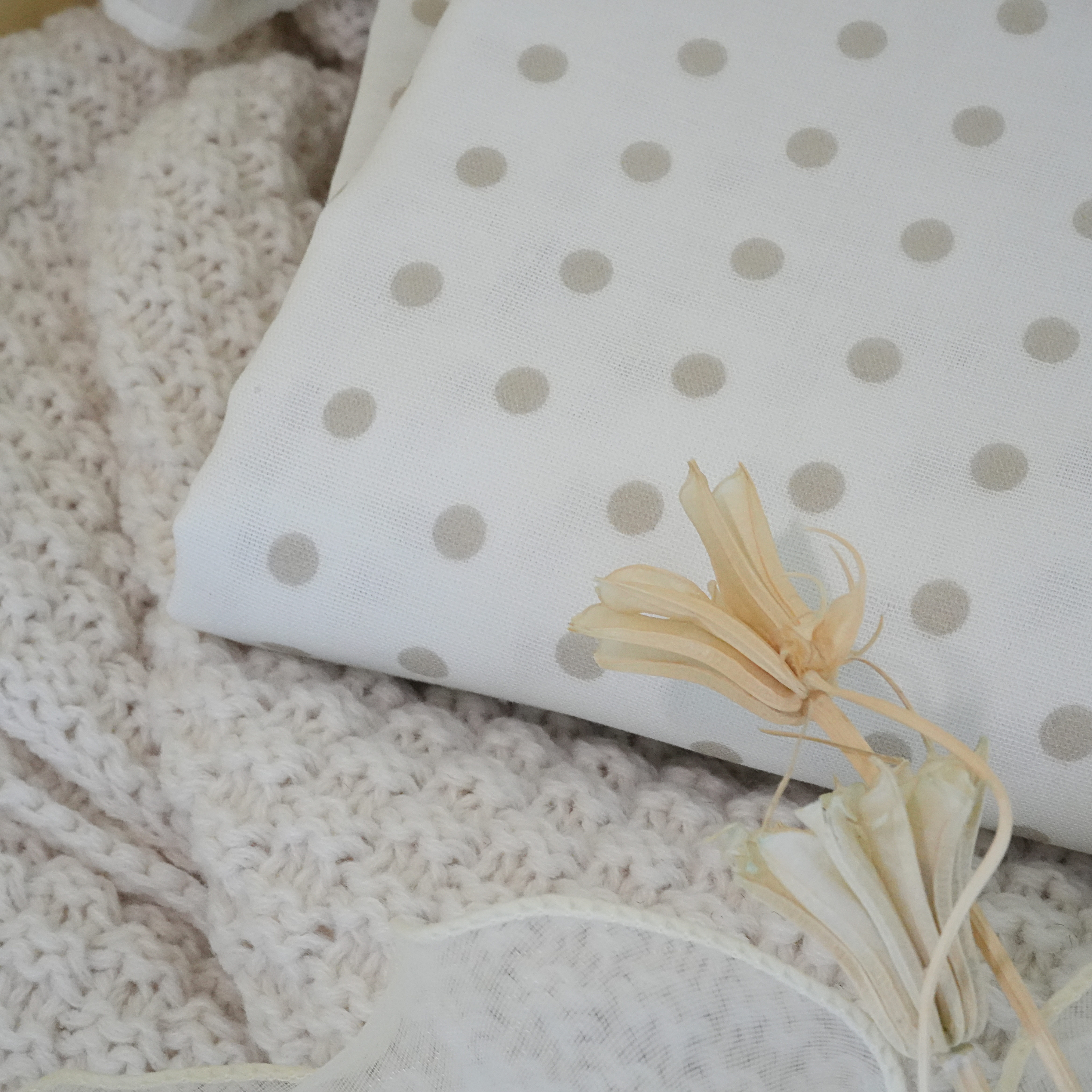 Hi Y.P store-包巾-獨家設計款-奶茶點點