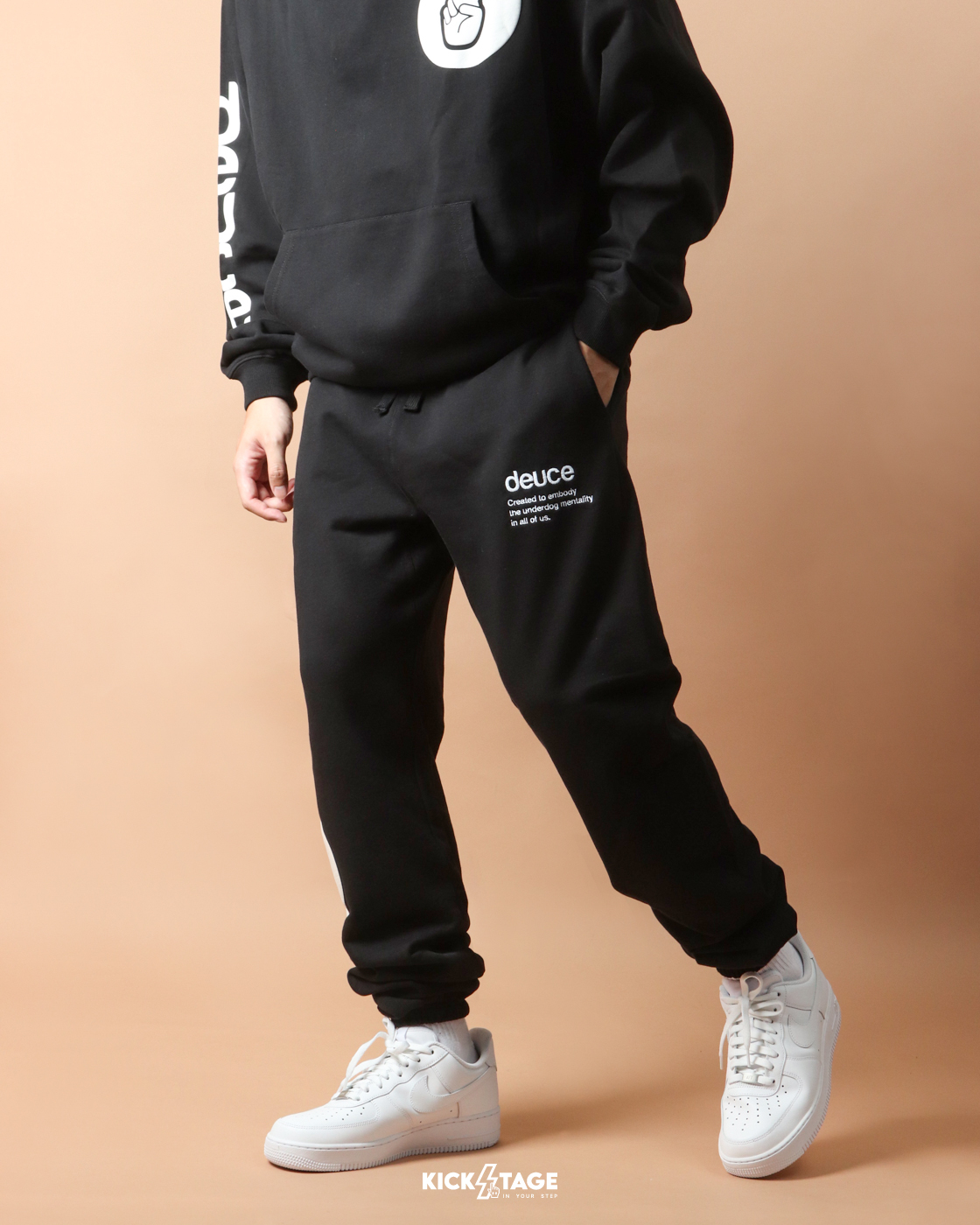 **售出無退換**男女款 DEUCE BRAND PREMIUM SWEAT PANTS 黑 灰 LOGO 抽繩 運動 長褲 棉褲【DE027】