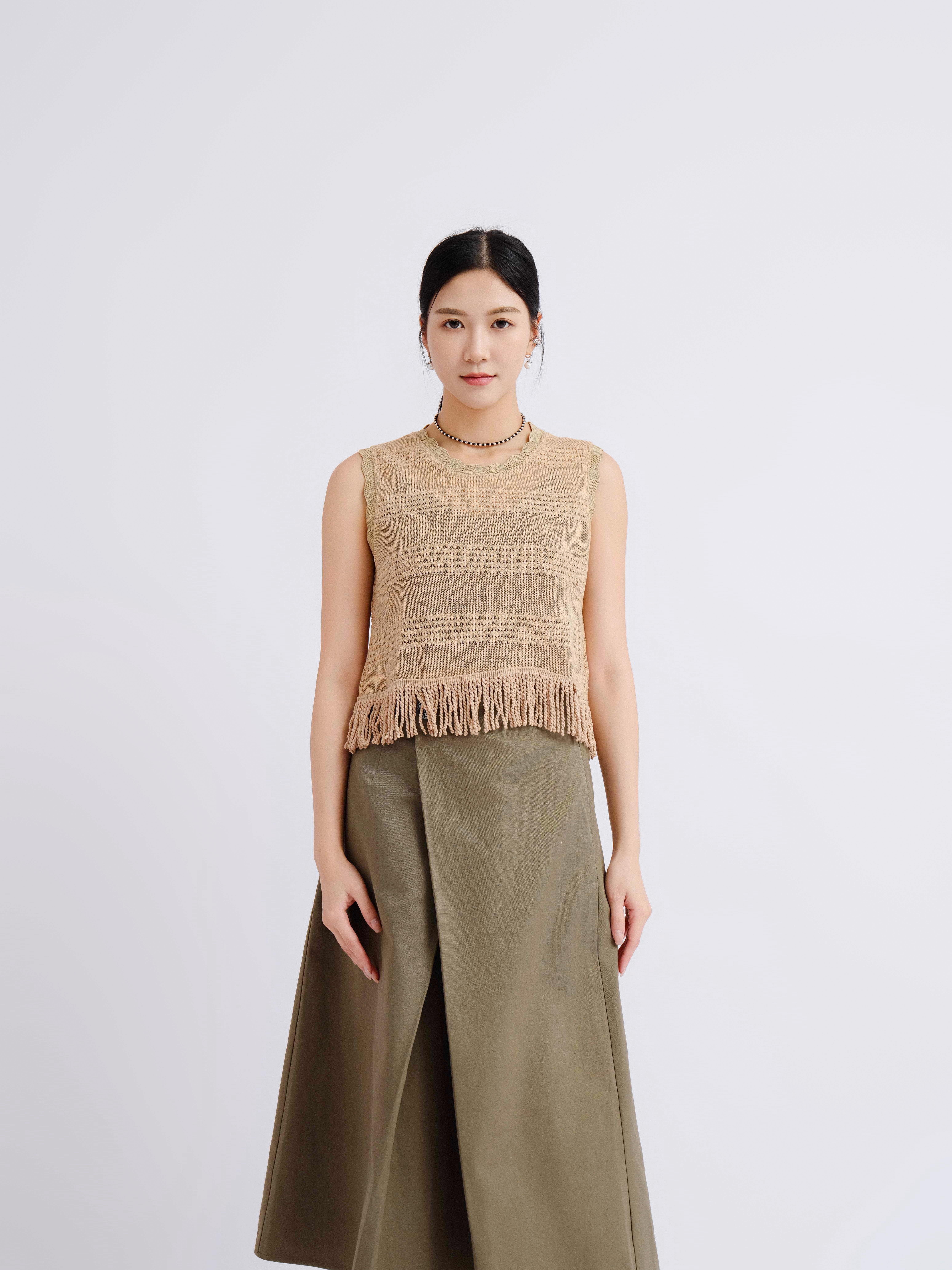 蘇蘇腳橫間紋針織背心 (*現貨款式）