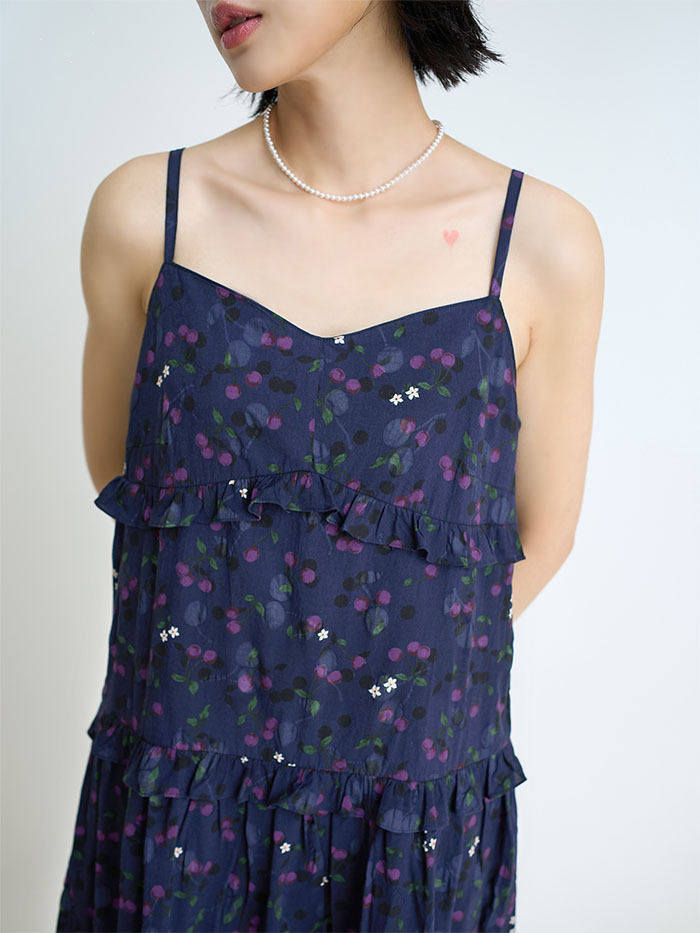 花露細肩帶波浪洋裝-耳畔