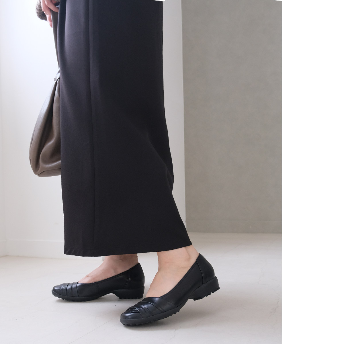 Ms. Jeune 日本真皮女用輕盈舒適不規則條紋設計高跟鞋