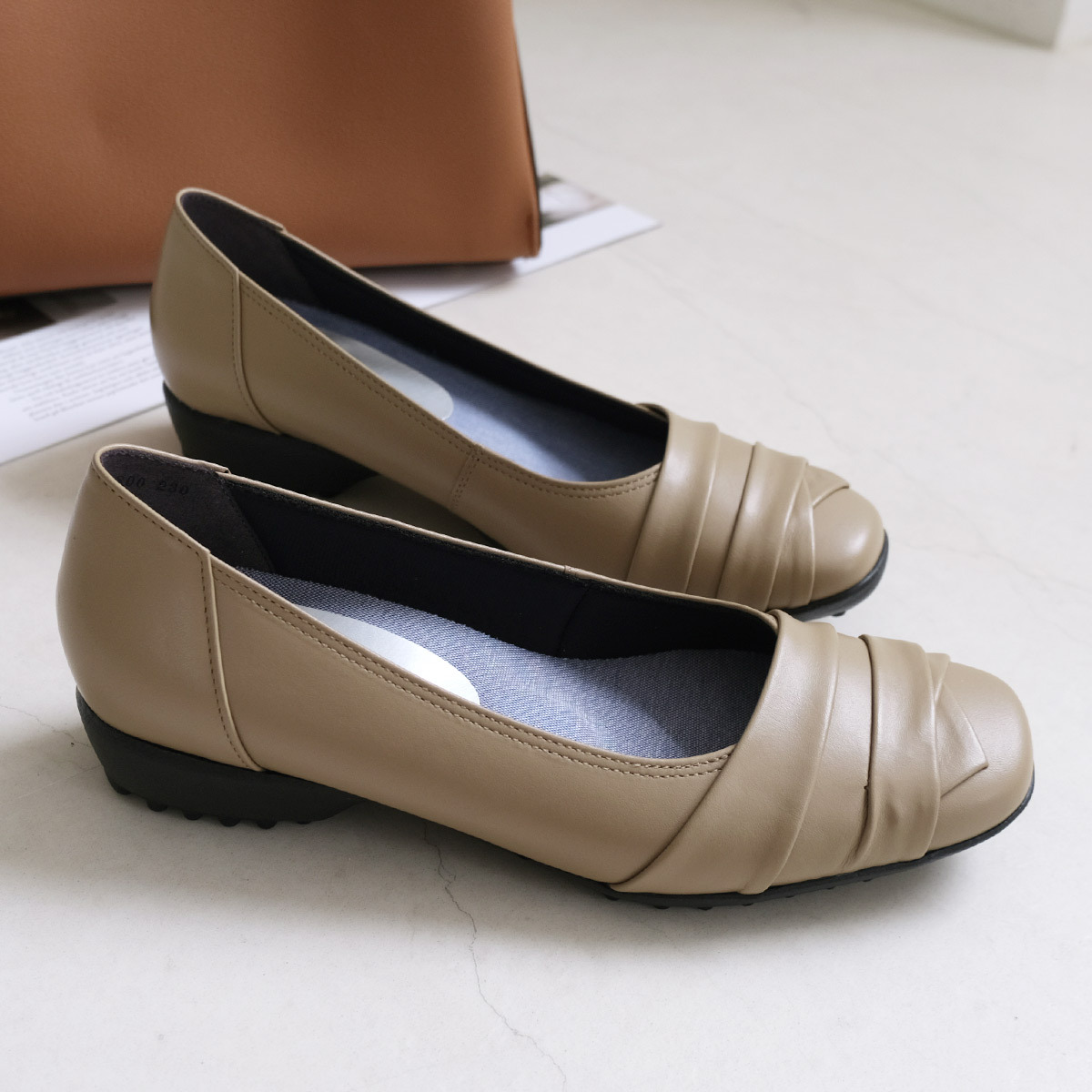 Ms. Jeune 日本真皮女用輕盈舒適不規則條紋設計高跟鞋