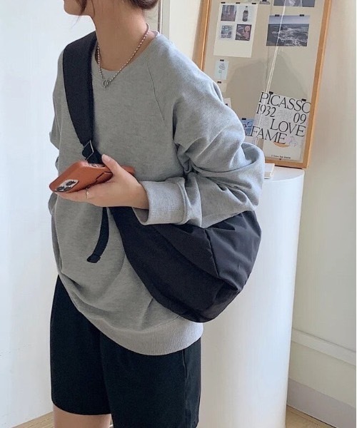 KTQ STORE ‧ BARELY BLUE 輕便單肩包