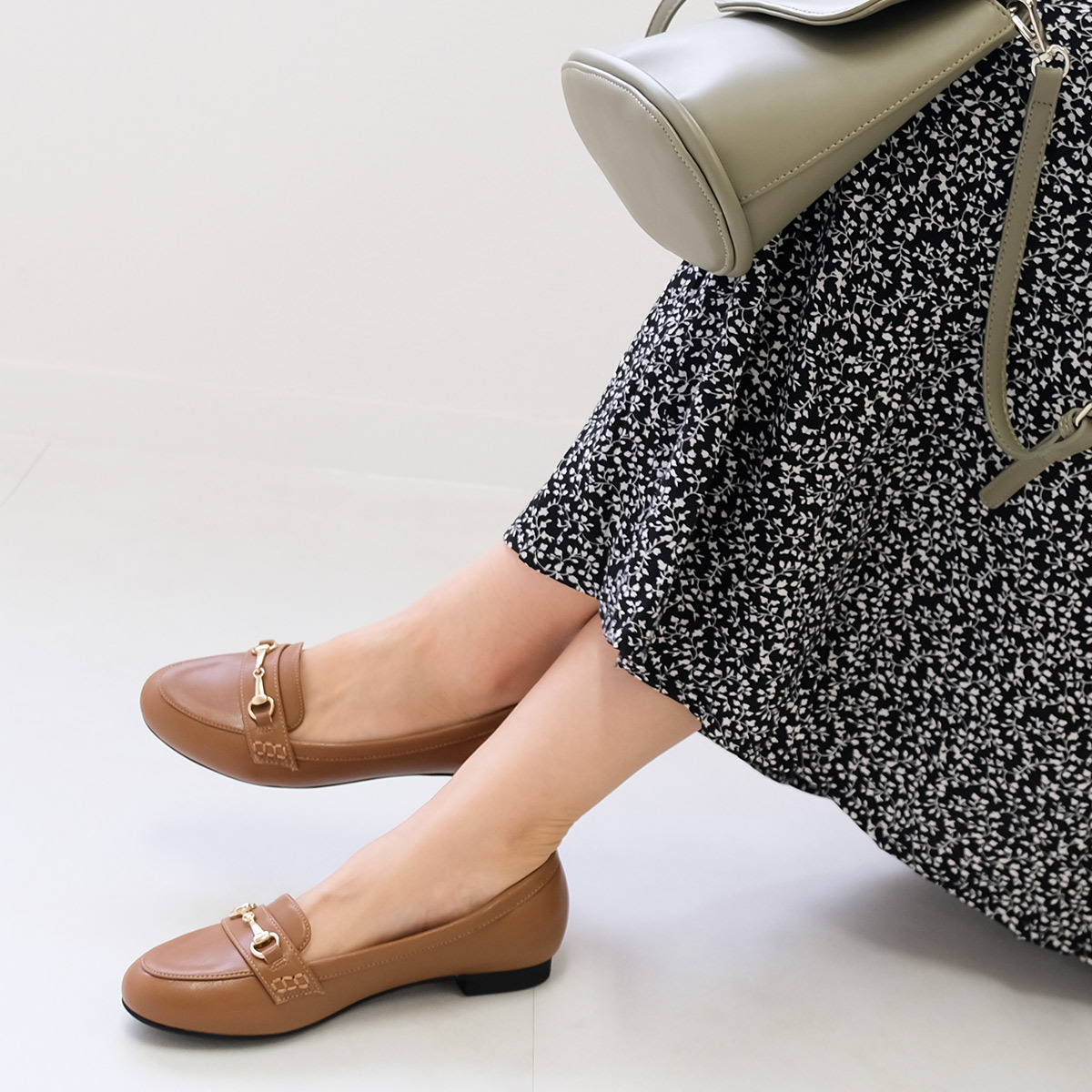 女款鑲鑽樂福鞋 超好走女鞋