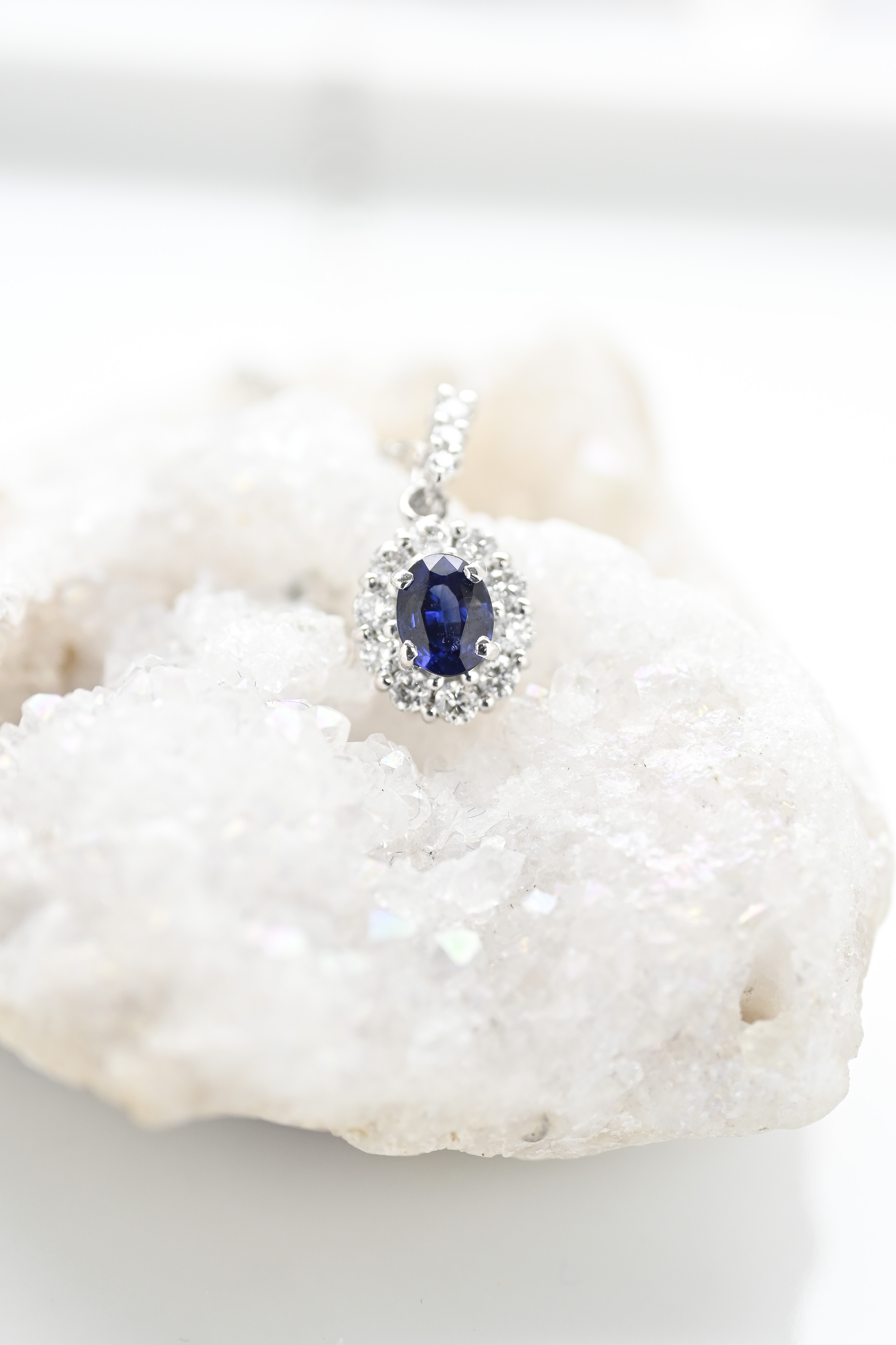 18K Blue Sapphire Diamond Necklace