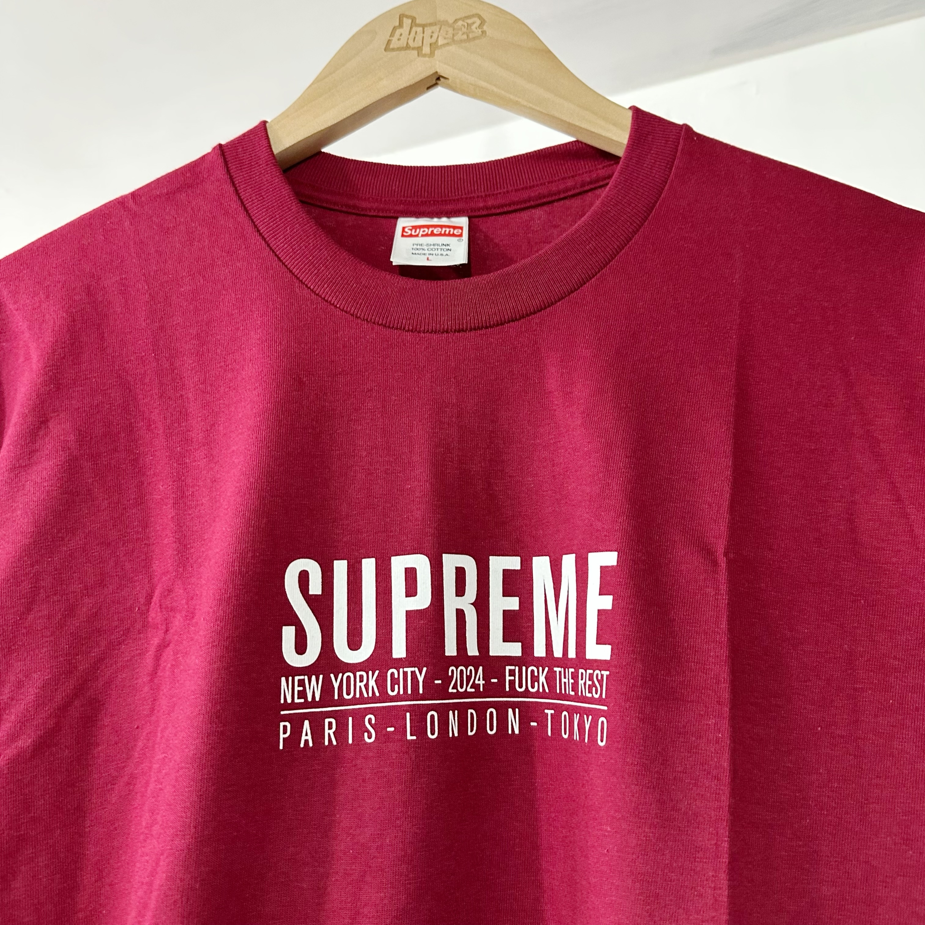 SUPREME SS24 PARIS TEE Cardinal