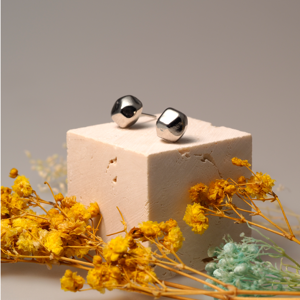 【AOI】個性比較獨特-S925純銀耳針