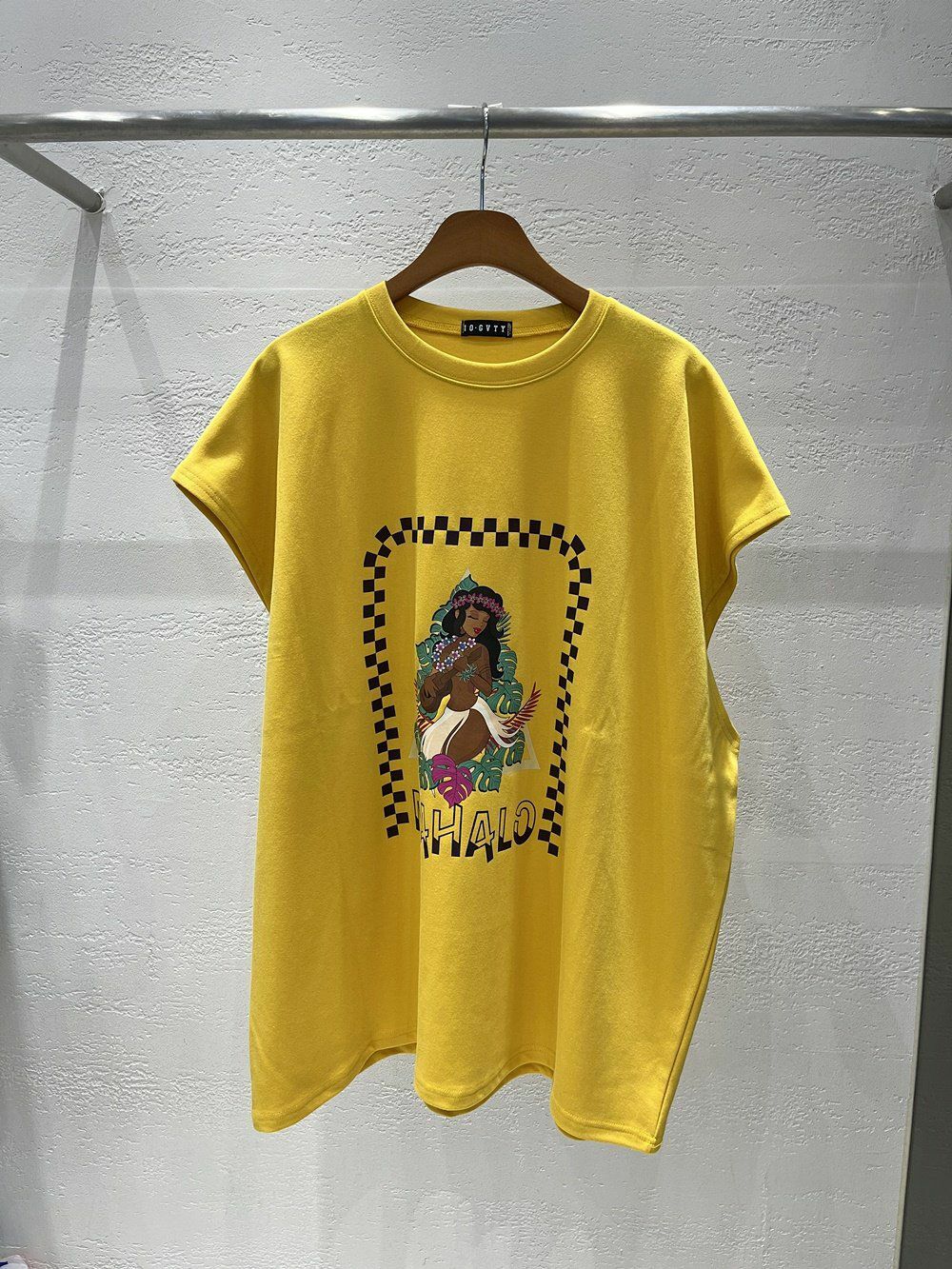 英文字圖案背心 10.GVTY-0134V