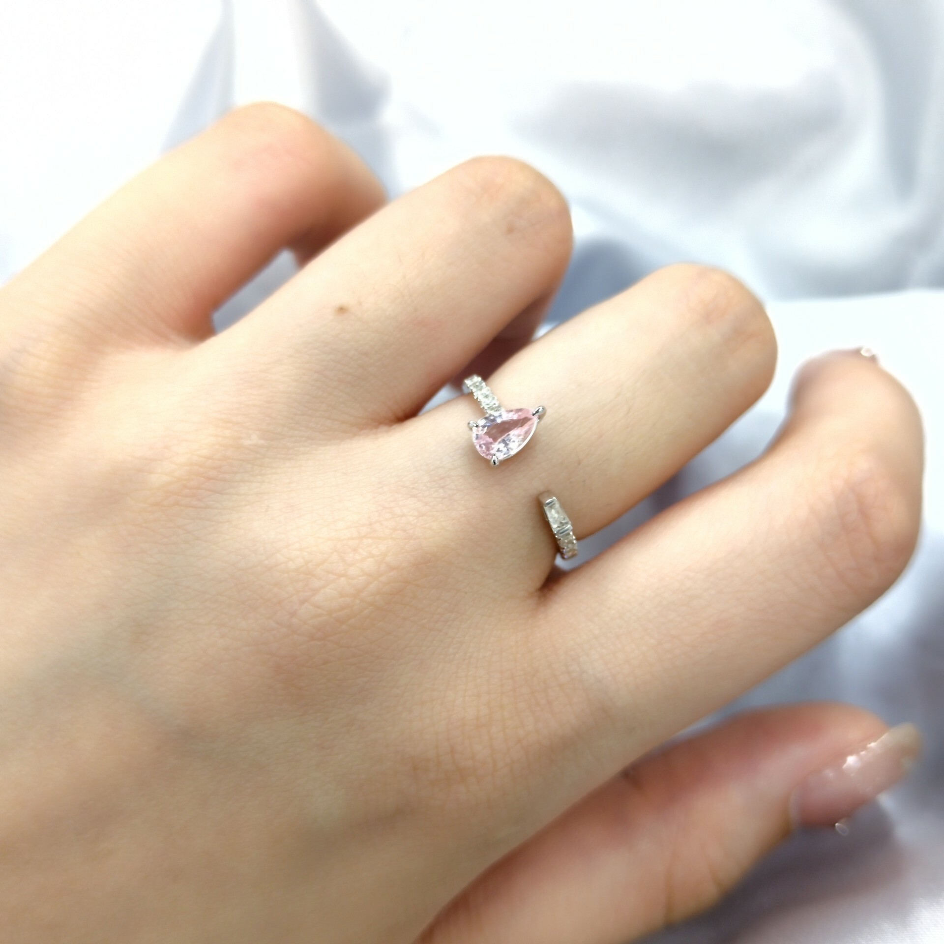 18K White Gold 0.43ct Sapphire and Diamond Ring