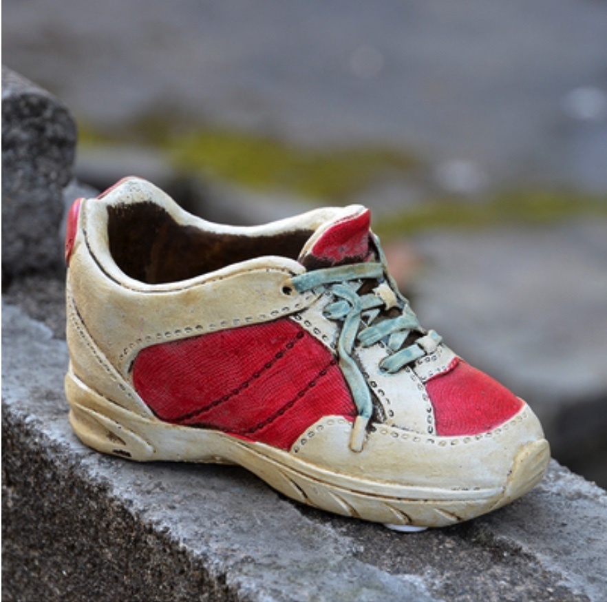 Hot style distressed big-toe shoe succulent flower pot (red)