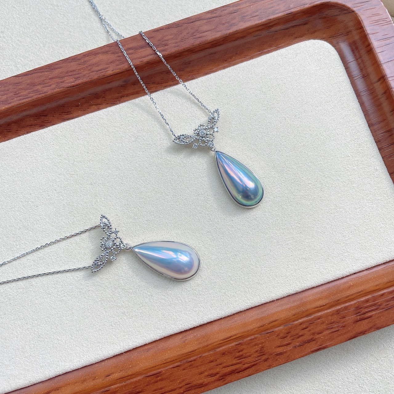 18K金日本稀有極光炫彩馬貝珠鑽石套鏈 - 瘦水滴