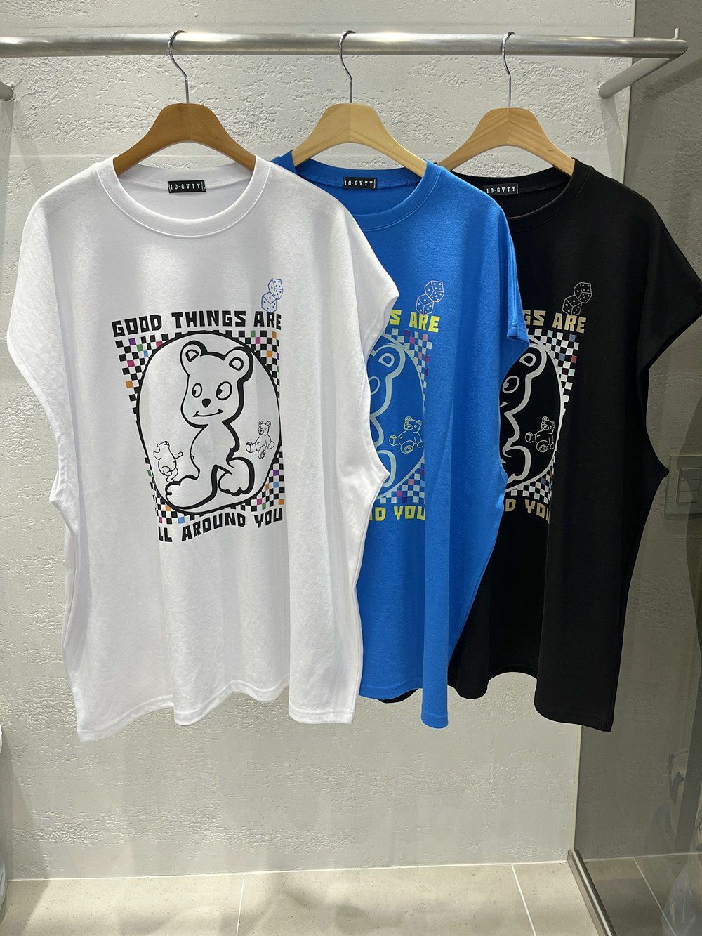 英文字圖案背心 10.GVTY-0139V