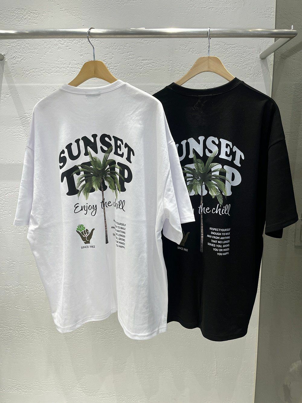 OverSize英文字圖案短袖Tee 10.GVTY-0141T