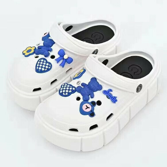 Popular thick-soled beach shoes [36-41 sizes] [5016 white [blue bear]] (contact customer service after placing the order to confirm the delivery size)