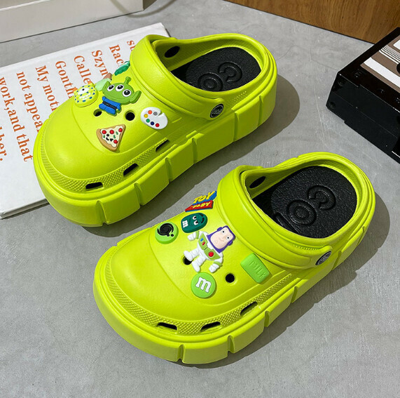 Popular thick-soled beach shoes [36-41 sizes] [5016 green [Buzz Lightyear]] (contact customer service after placing the order to confirm the delivery size)