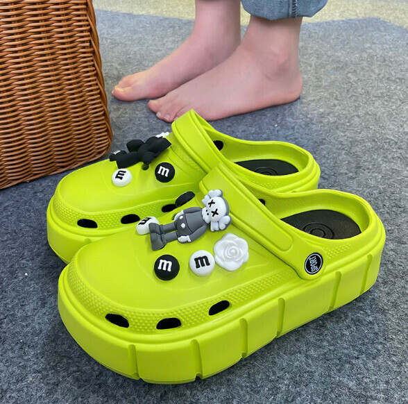 Popular thick-soled beach shoes [36-41 sizes] [5016 green [Sesame Street]] (contact customer service after placing the order to confirm the delivery size)