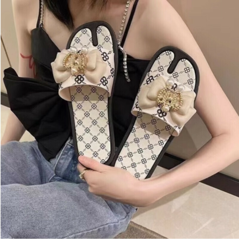 Hot recommended outdoor sandals [Crown One White Size 36-41] [Contact customer service after placing order to confirm delivery size]