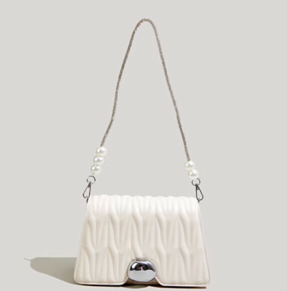 Hot Recommended Pleated Chain Shoulder Bag (White)